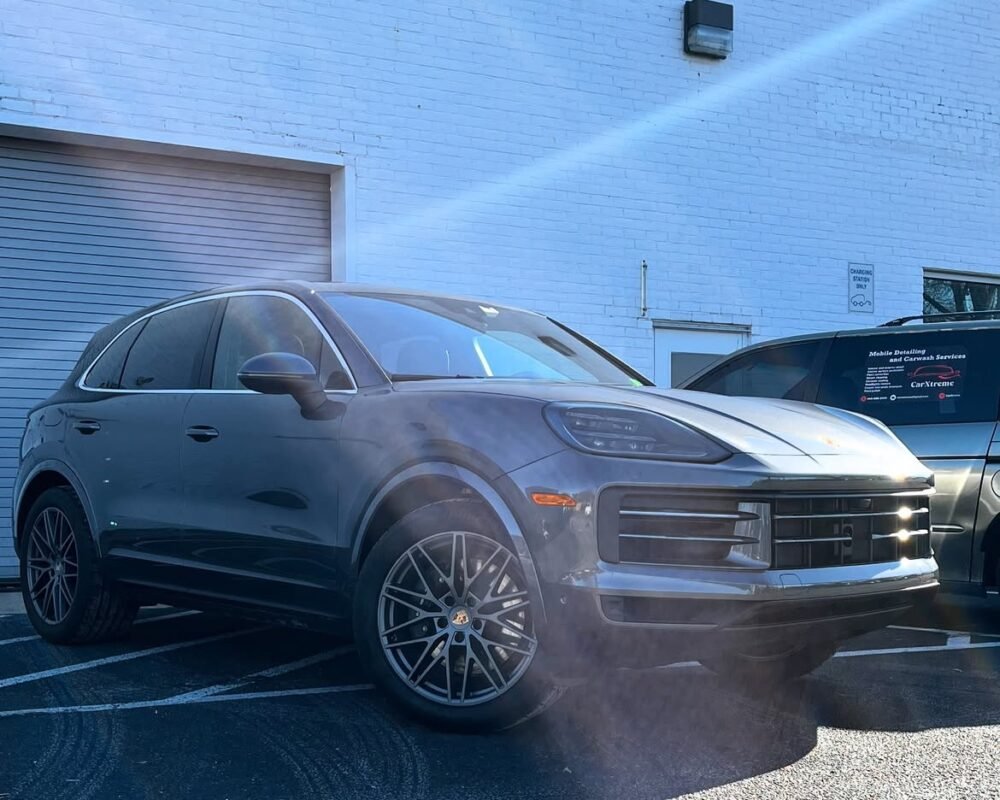 Porche Cayenne Base get a Front Clip protection with PPF. @xpel ....#xpel #ppf #ppfinstallation (1)